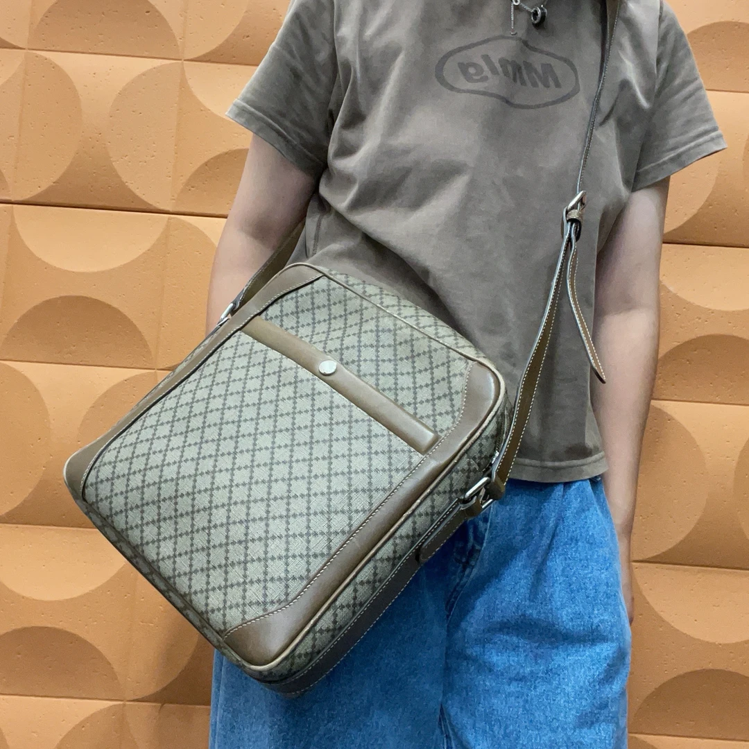 95新 GUCCI/古驰 【胖】 44 0914 菱格纹邮差斜挎包