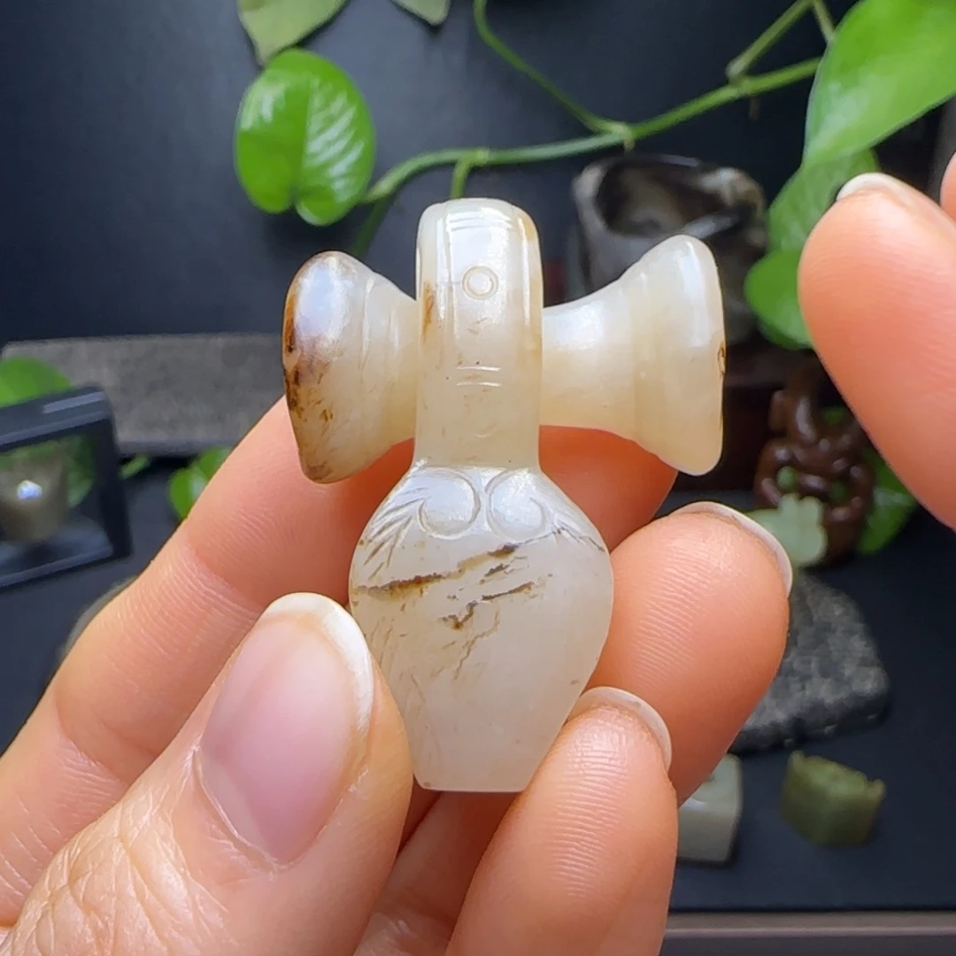 海***青和田玉（糖玉）未镶嵌颈饰