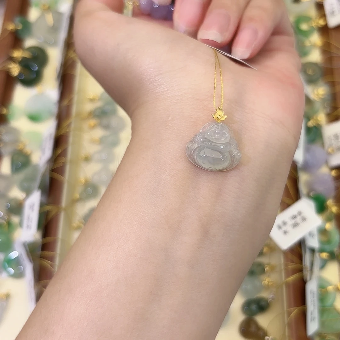 颈饰18K金镶嵌翡翠佛公