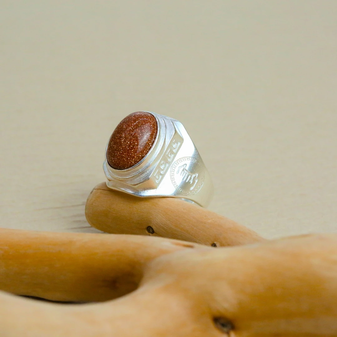 925银戒指 时尚男士大蛋面蒙文錾刻纯银戒指沙红色