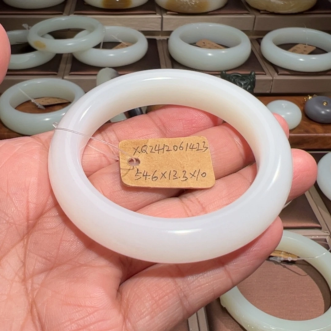 和田玉未镶嵌手镯54.6mm
