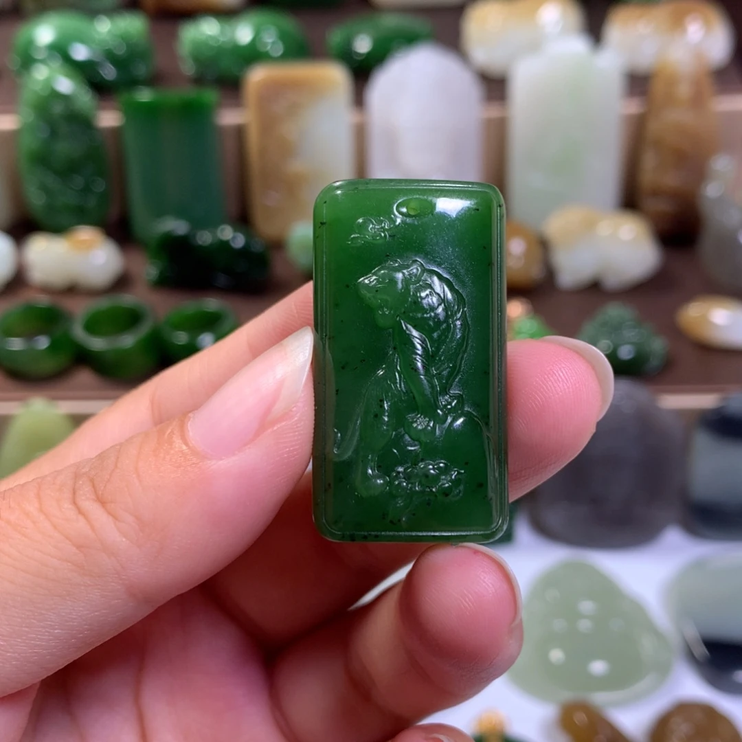 未镶嵌和田玉挂件