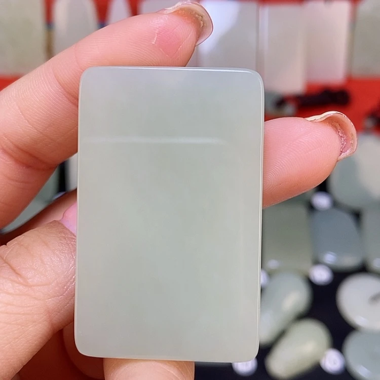 【闪购商品】颈饰未镶嵌和田玉