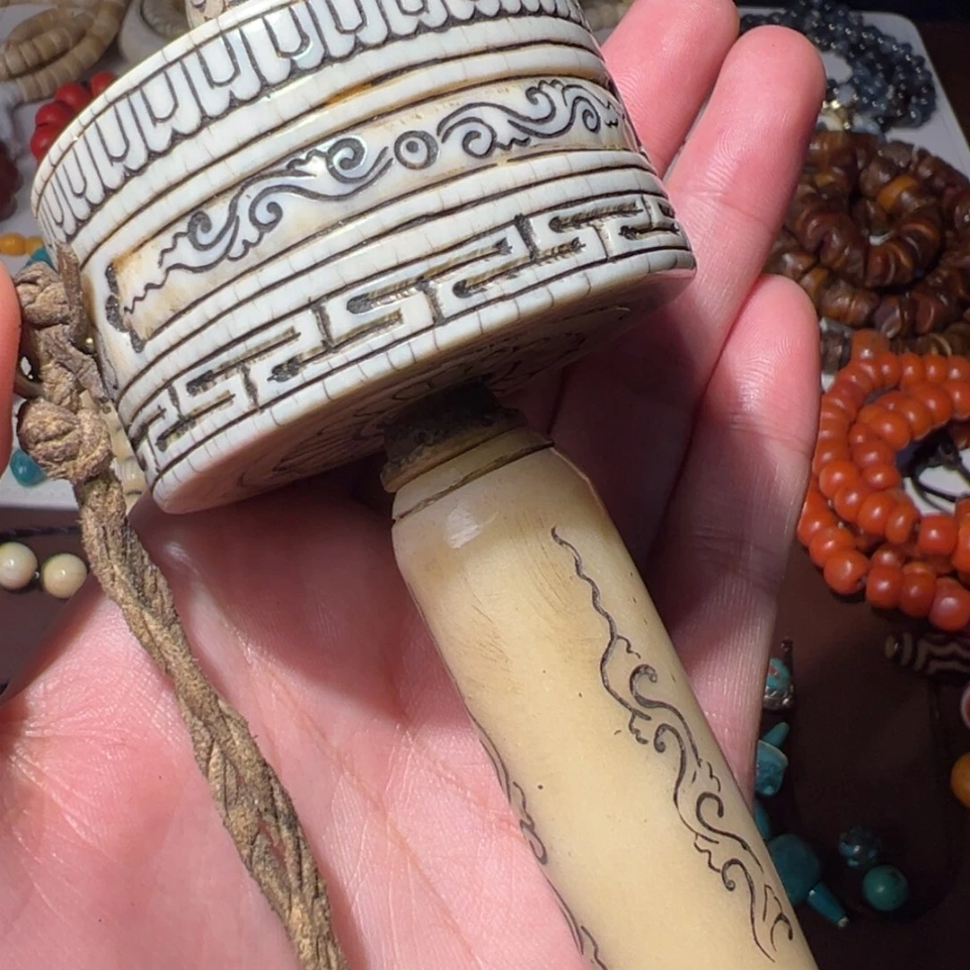 国***舅琉璃吊坠（不含链）