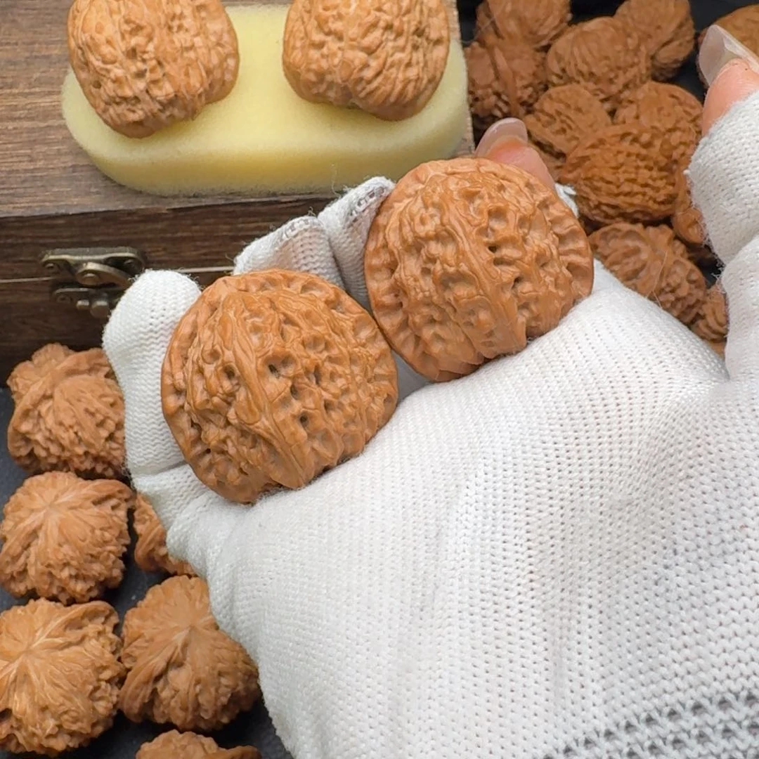 文玩核桃吊坠大*A36三角白1