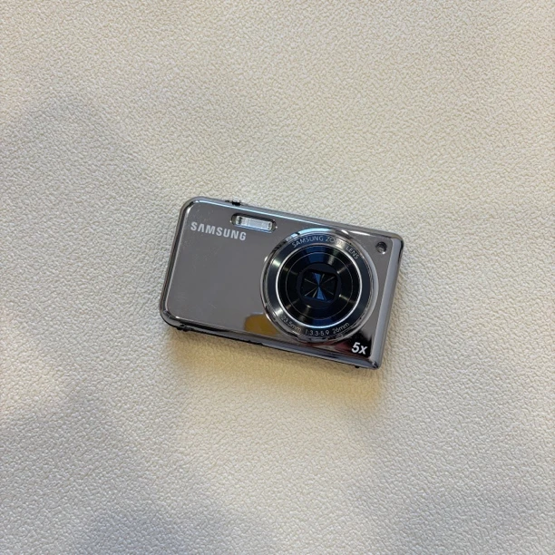 95新 Samsung/三星 银pl170双面屏1610万像素5倍变焦复古ccd相机
