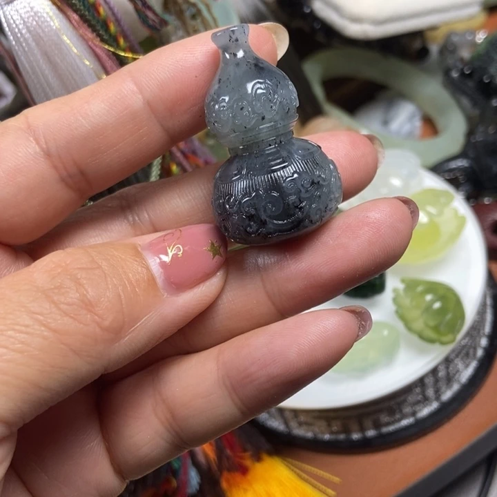 蛇纹石玉合金颈饰