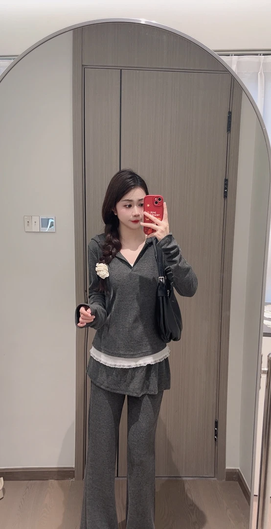 6610-【纸片人】连帽拼蕾丝上衣加喇叭裤两件套