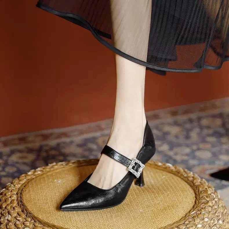 高跟鞋女细跟2025新款水钻一字带方扣尖头小众气质名媛法式单鞋女