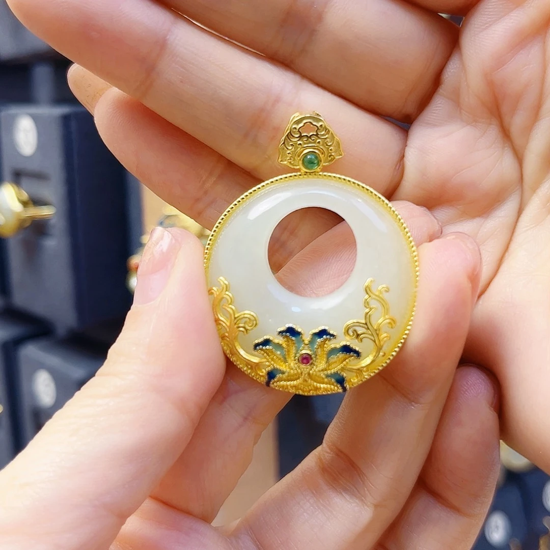 和田玉银S925镀金镶嵌颈饰