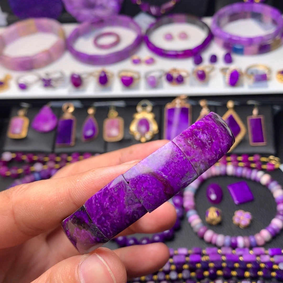 未镶嵌苏纪石（舒俱来）手牌