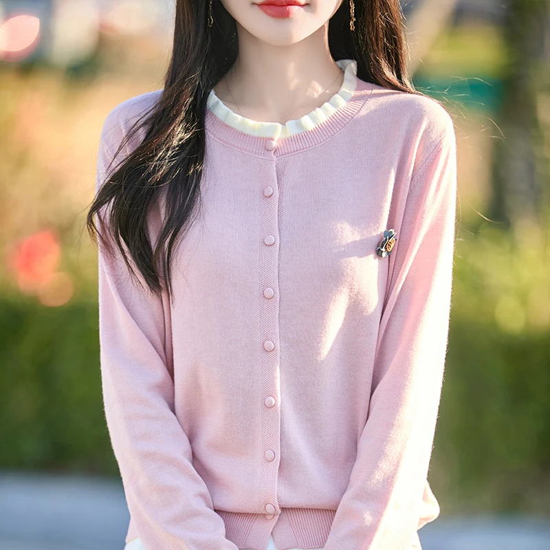 春秋季新款高级感木耳边圆领毛衣外套女宽松外搭精纺羊毛针织开衫