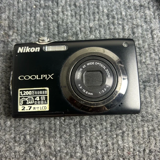 9新 Nikon/尼康 S3000 1200万像素 4倍光学变焦 冷白皮 配件齐全