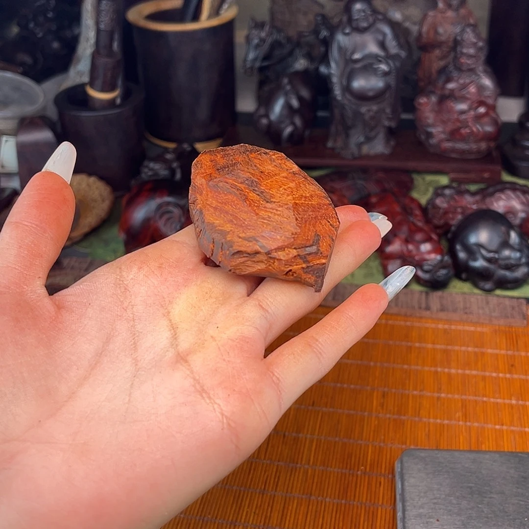 秦***檀香紫檀（小叶紫檀）