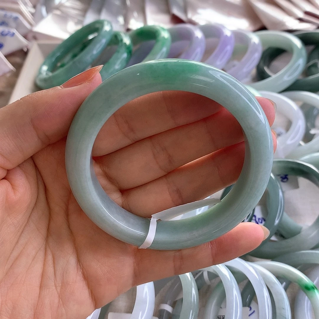 翡翠手镯未镶嵌果绿57.6
