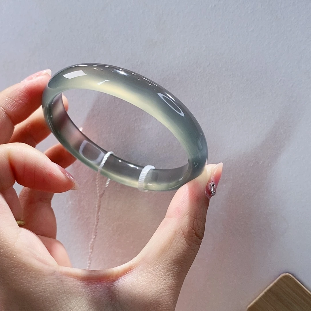 玛瑙/玉髓手镯未镶嵌56.6