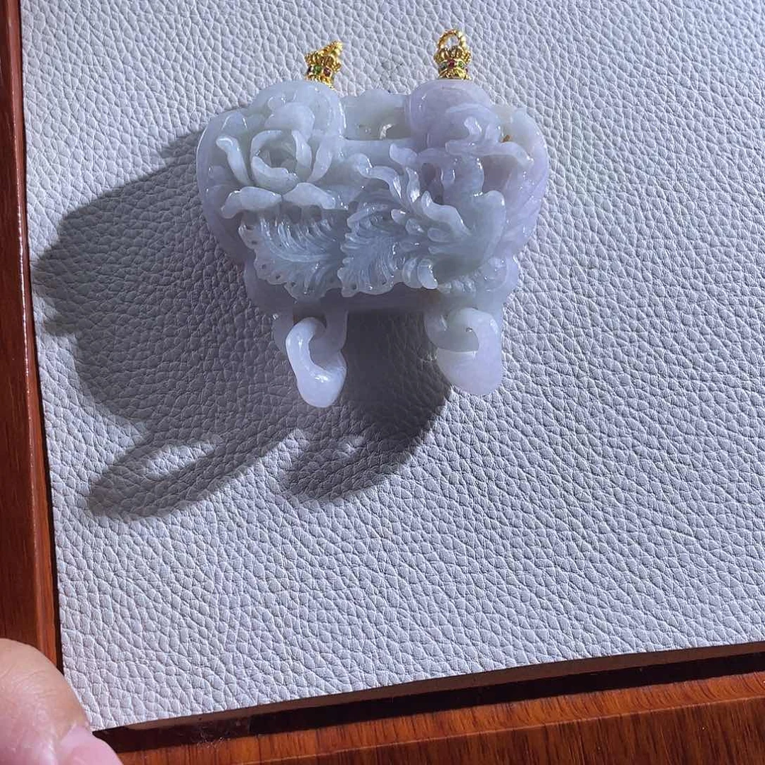 翡翠未镶嵌颈饰翡翠小锁