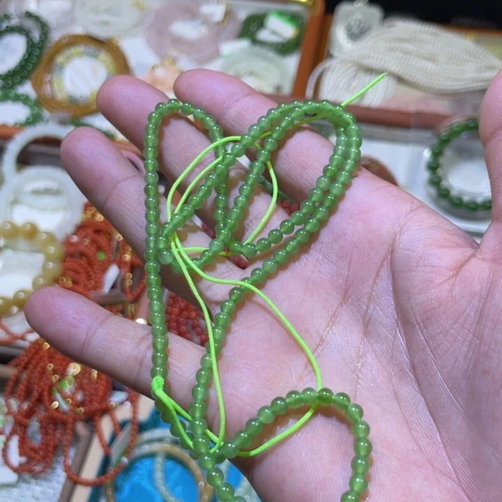 和田玉未镶嵌手链