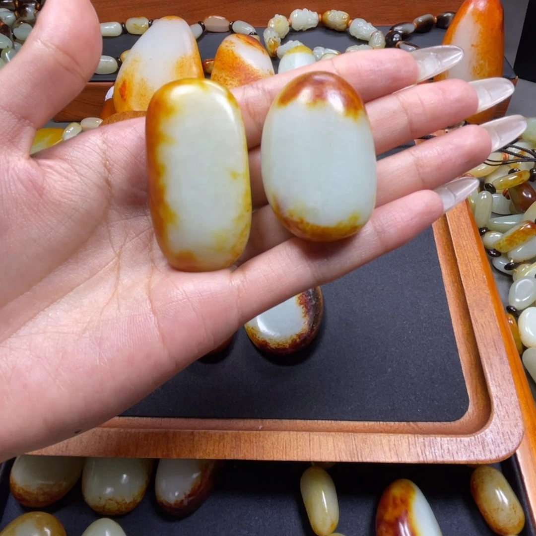 和田玉（糖玉）未镶嵌颈饰