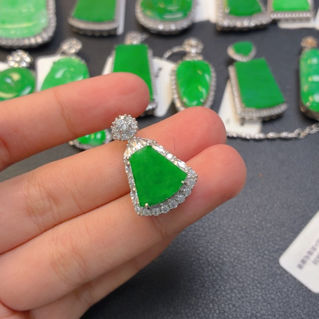 翡翠银S925镶嵌颈饰