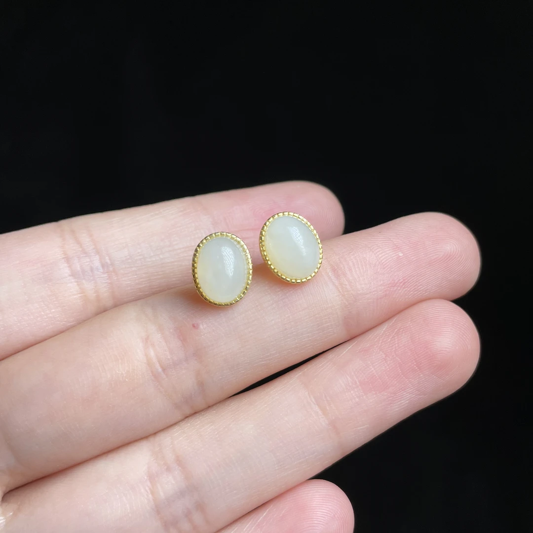 L【玉氏珠宝】925银和田玉耳钉-约8*6*4mm CAN1420402