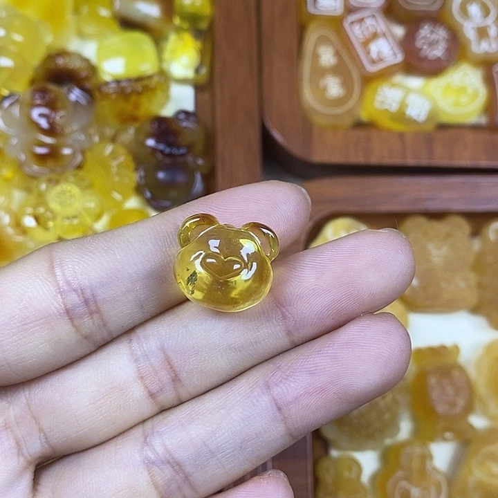 橄榄核吊坠小熊头59