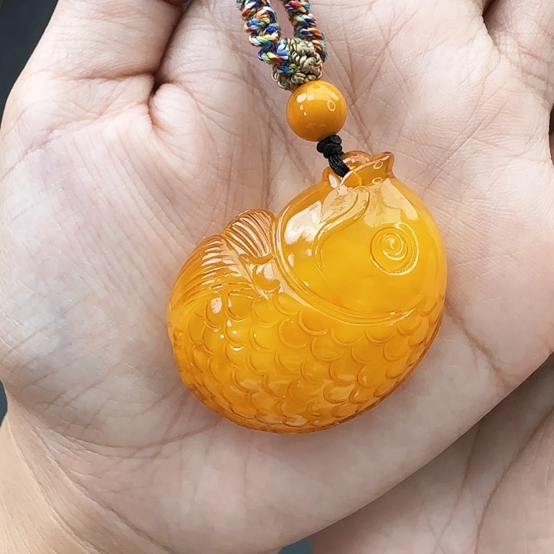 未镶嵌颈饰琥珀吊坠