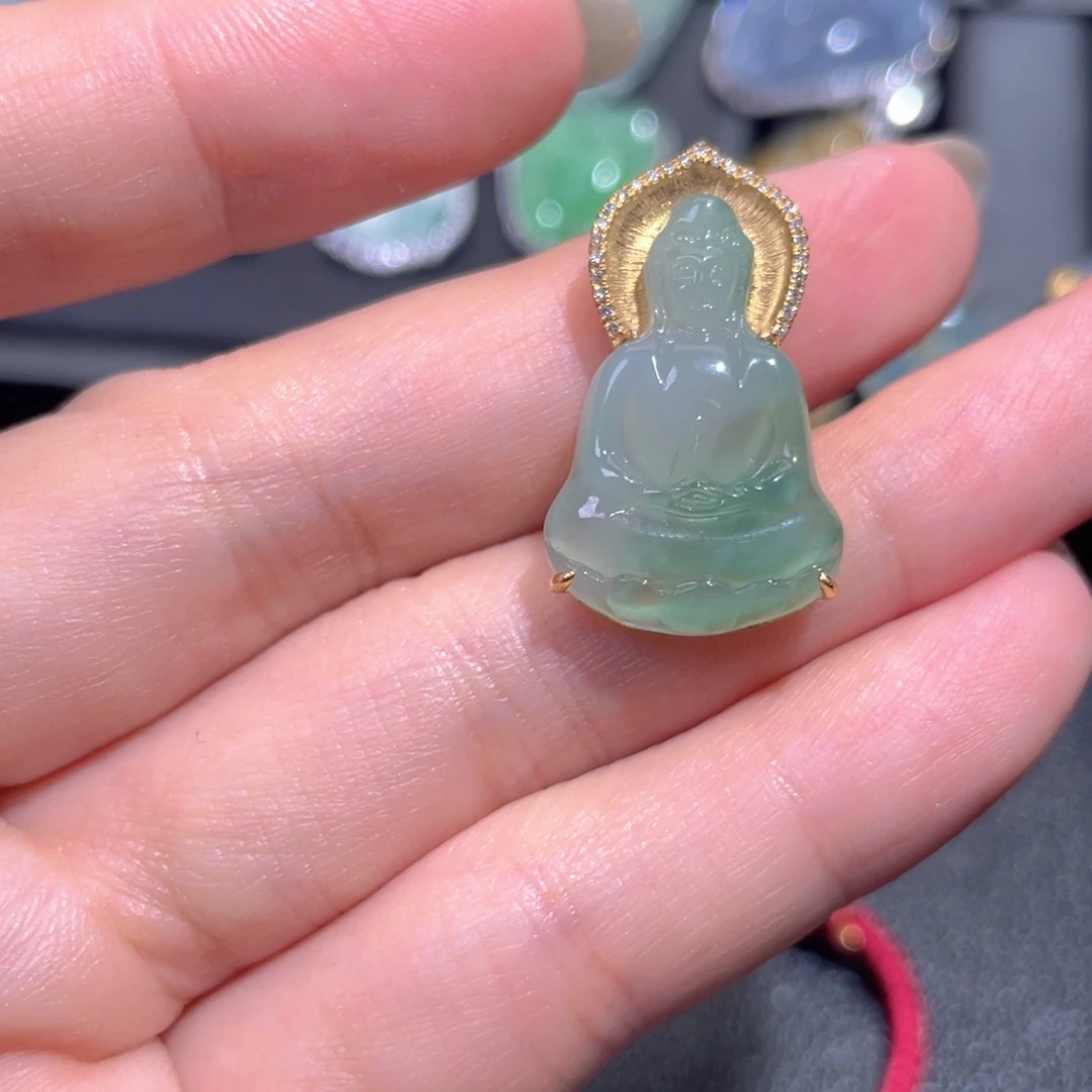 颈饰18K金镶嵌翡翠翡翠