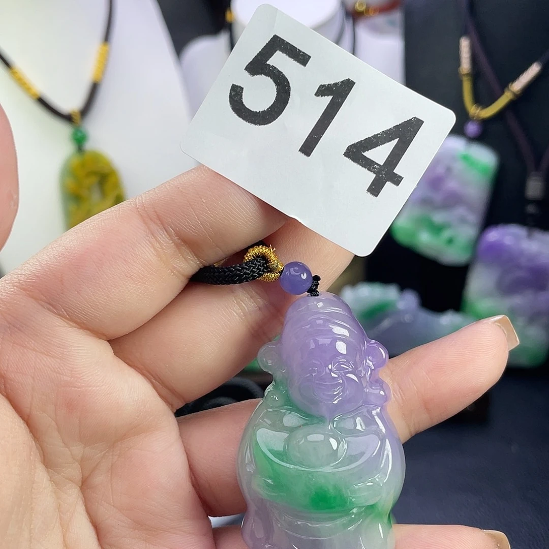 翡翠未镶嵌吊坠(赠链)