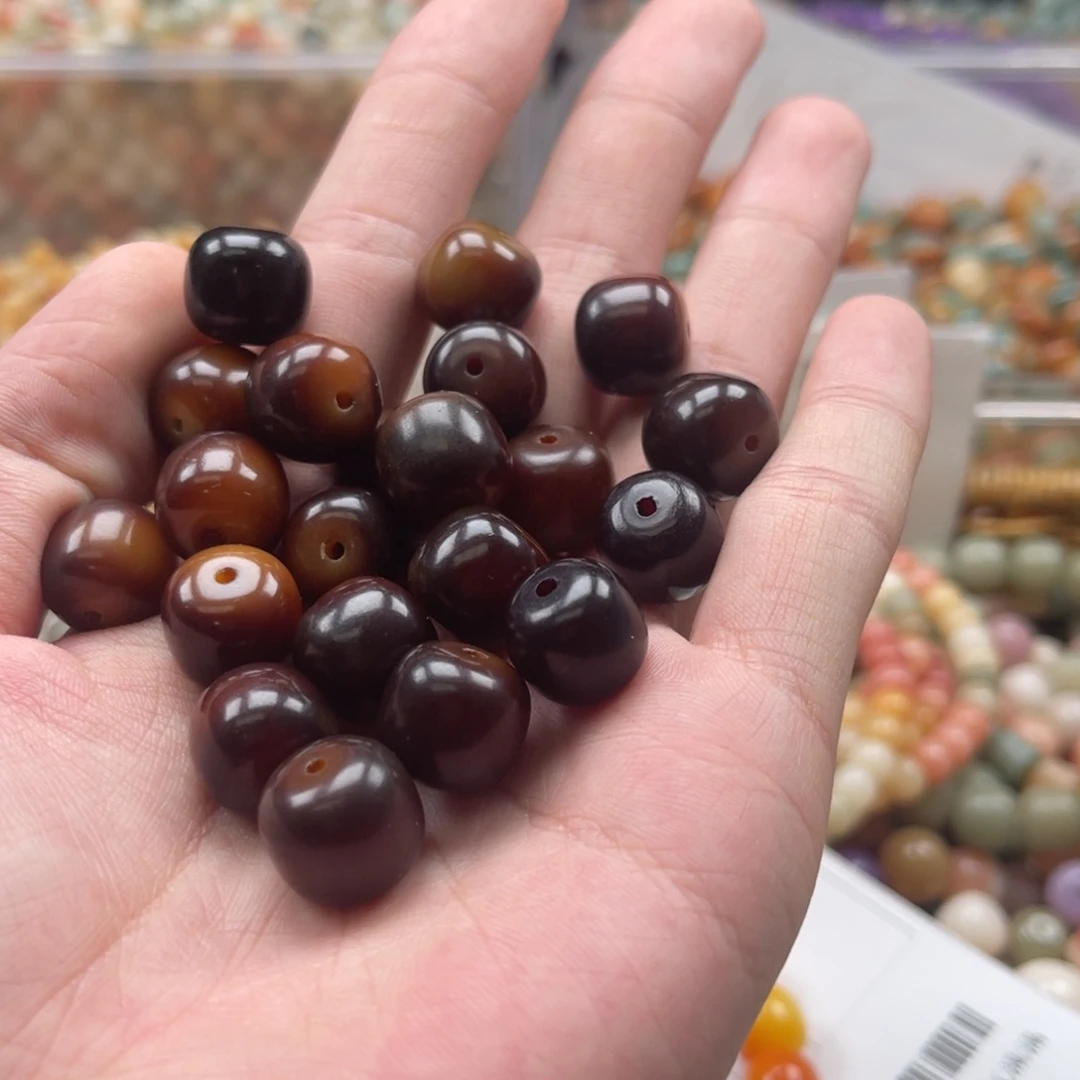 吊坠白玉菩提q14/20+2颗猪油膏