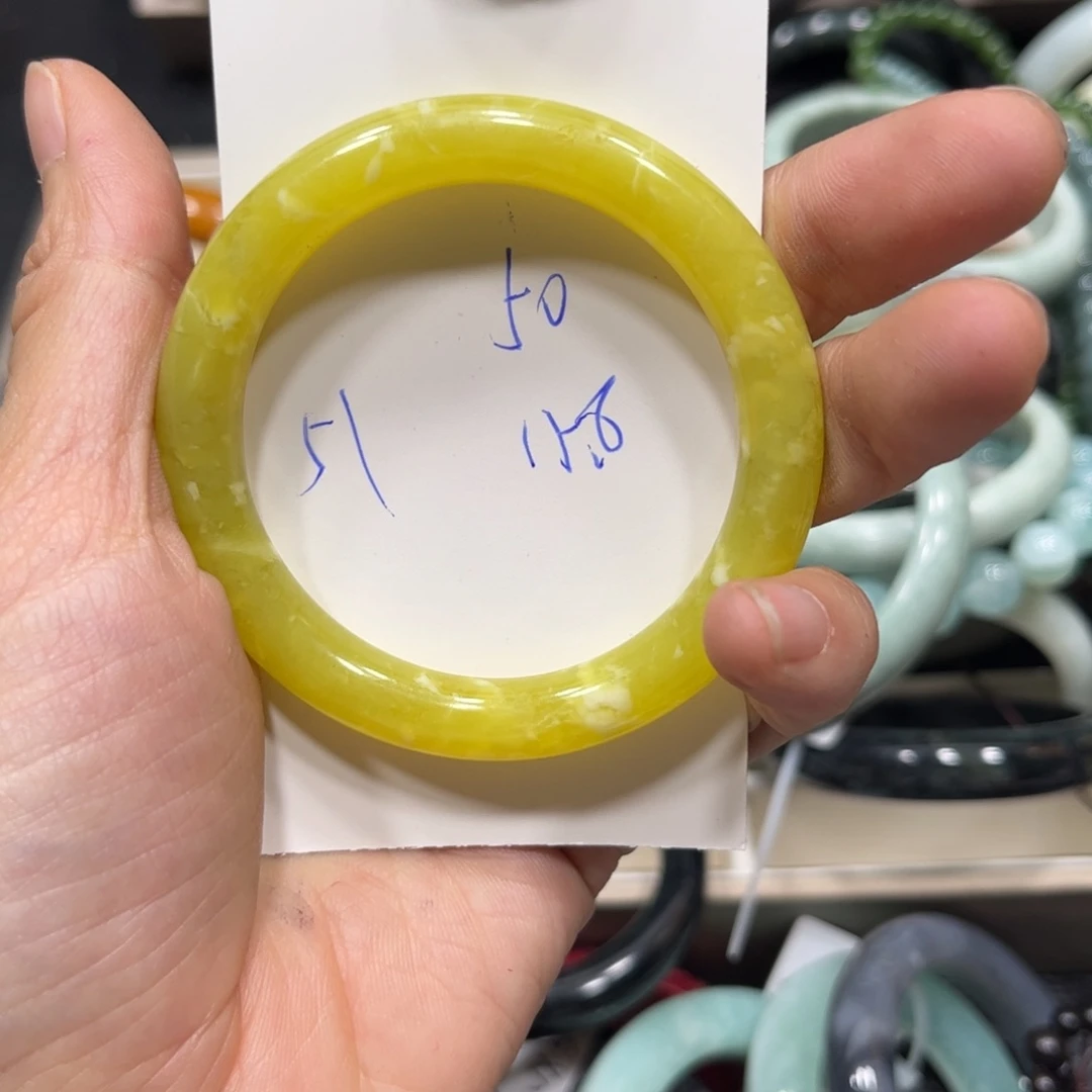 蛇纹石玉手镯未镶嵌乖*虎