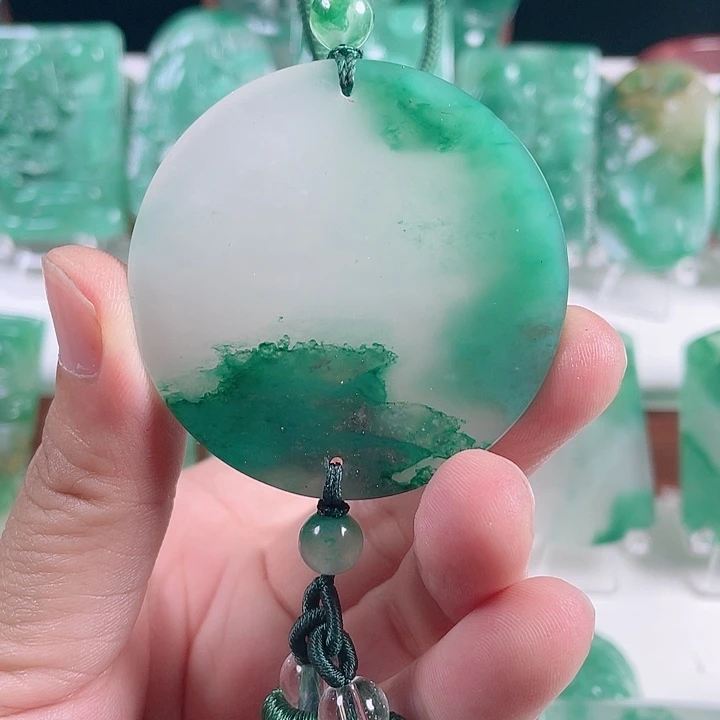 石英质玉吊坠未镶嵌雏*·