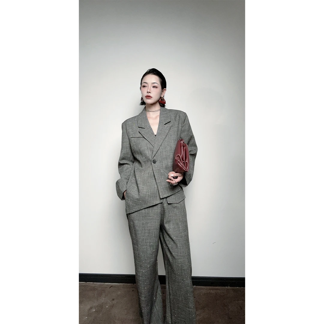【丁文琦】高级气质亮钻西装外套女装新款西服裤子三件套24TZ136