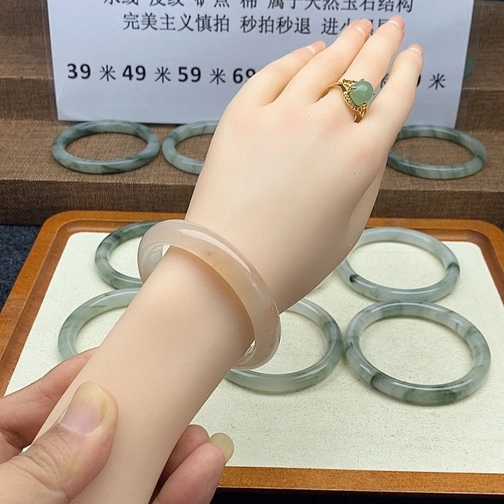 未镶嵌手镯石英质玉1135