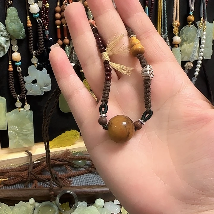 蛇纹石玉合金颈饰