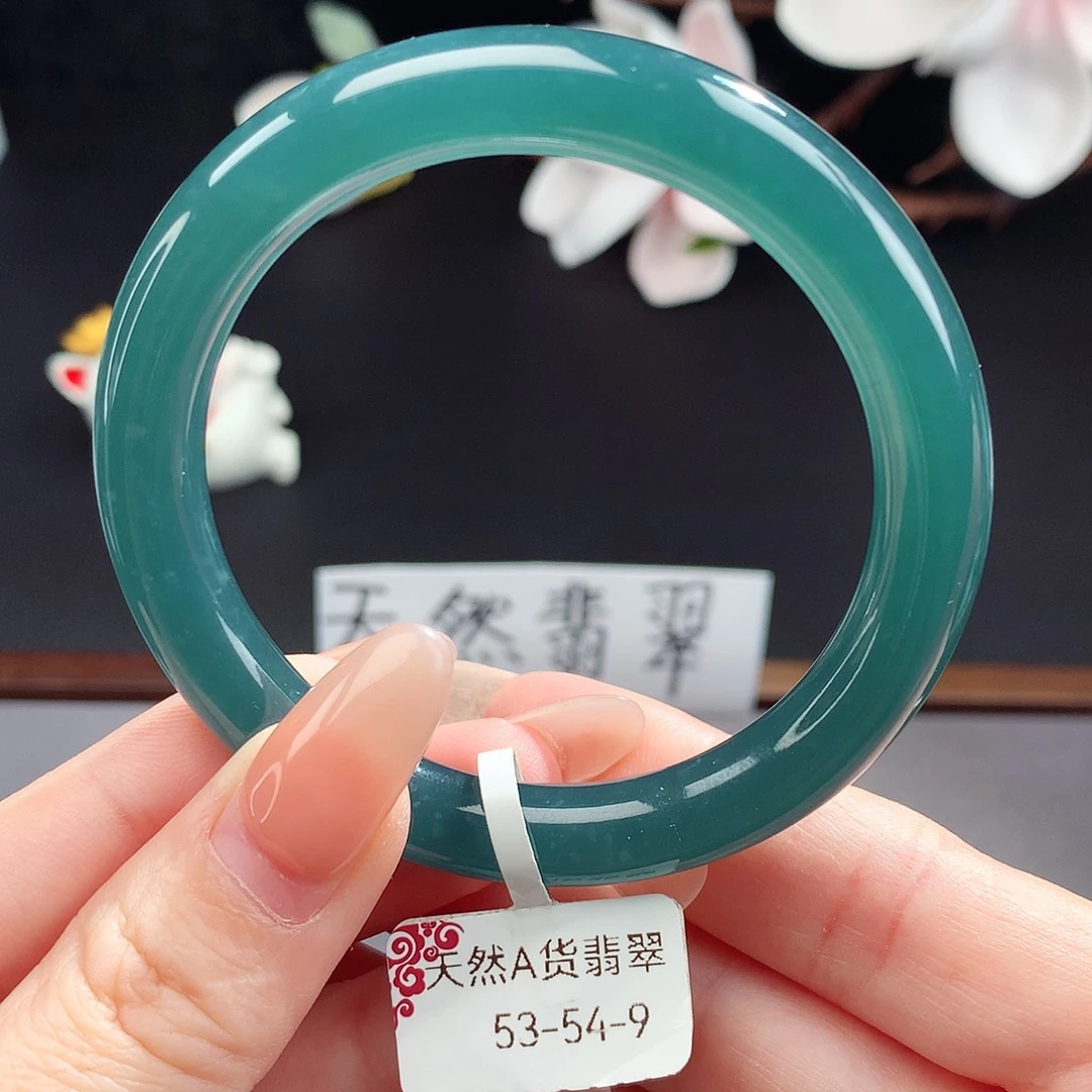 翡翠手镯（圆镯）未镶嵌