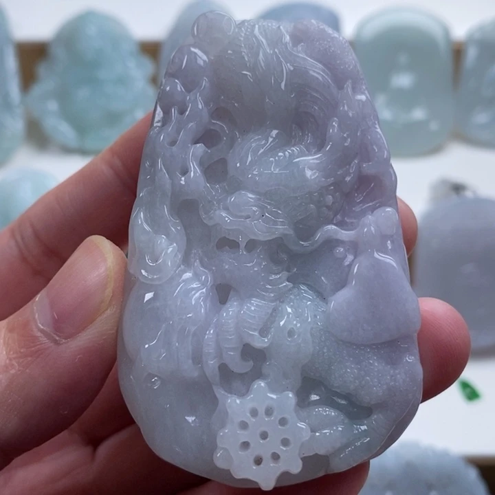 翡翠未镶嵌颈饰翡翠