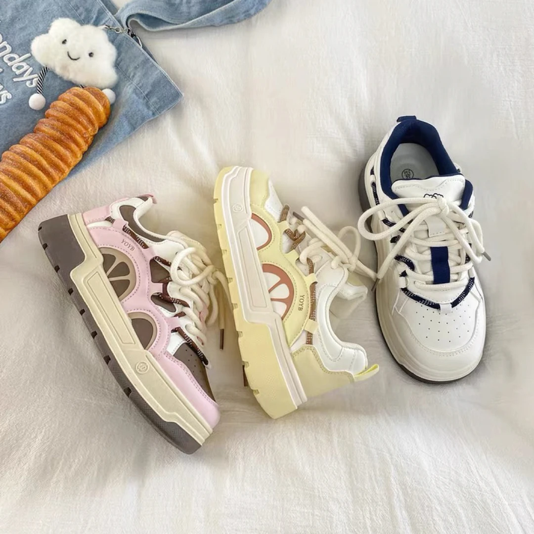 厚底小白鞋女款2025新款春秋板鞋子女鞋百搭学生小众面包鞋3009
