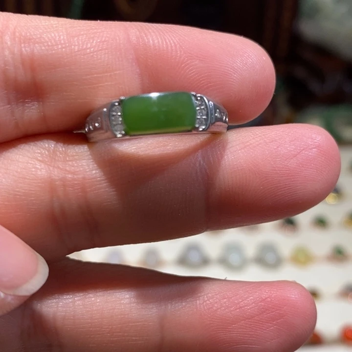 和田玉未镶嵌戒指