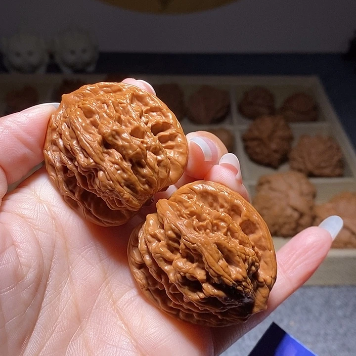 文玩核桃把件麦虎41左右