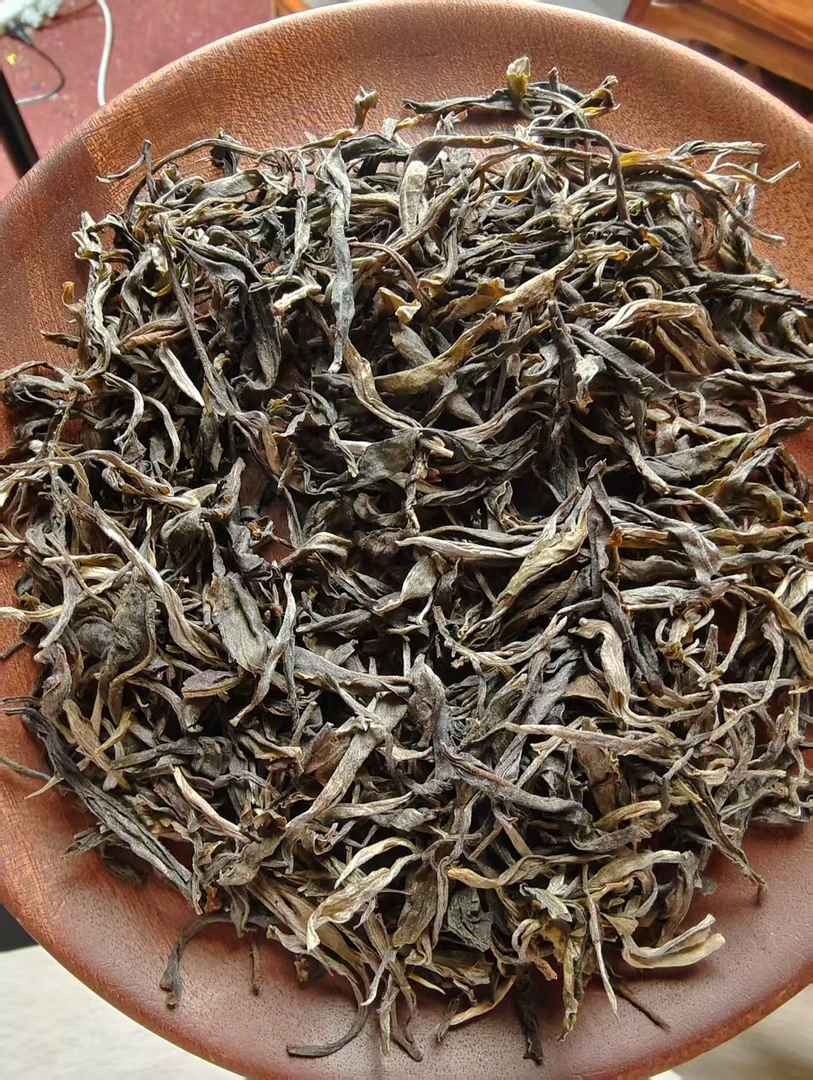 云南姑娘的茶 2025早早春815大树   普洱生茶 100g/散茶