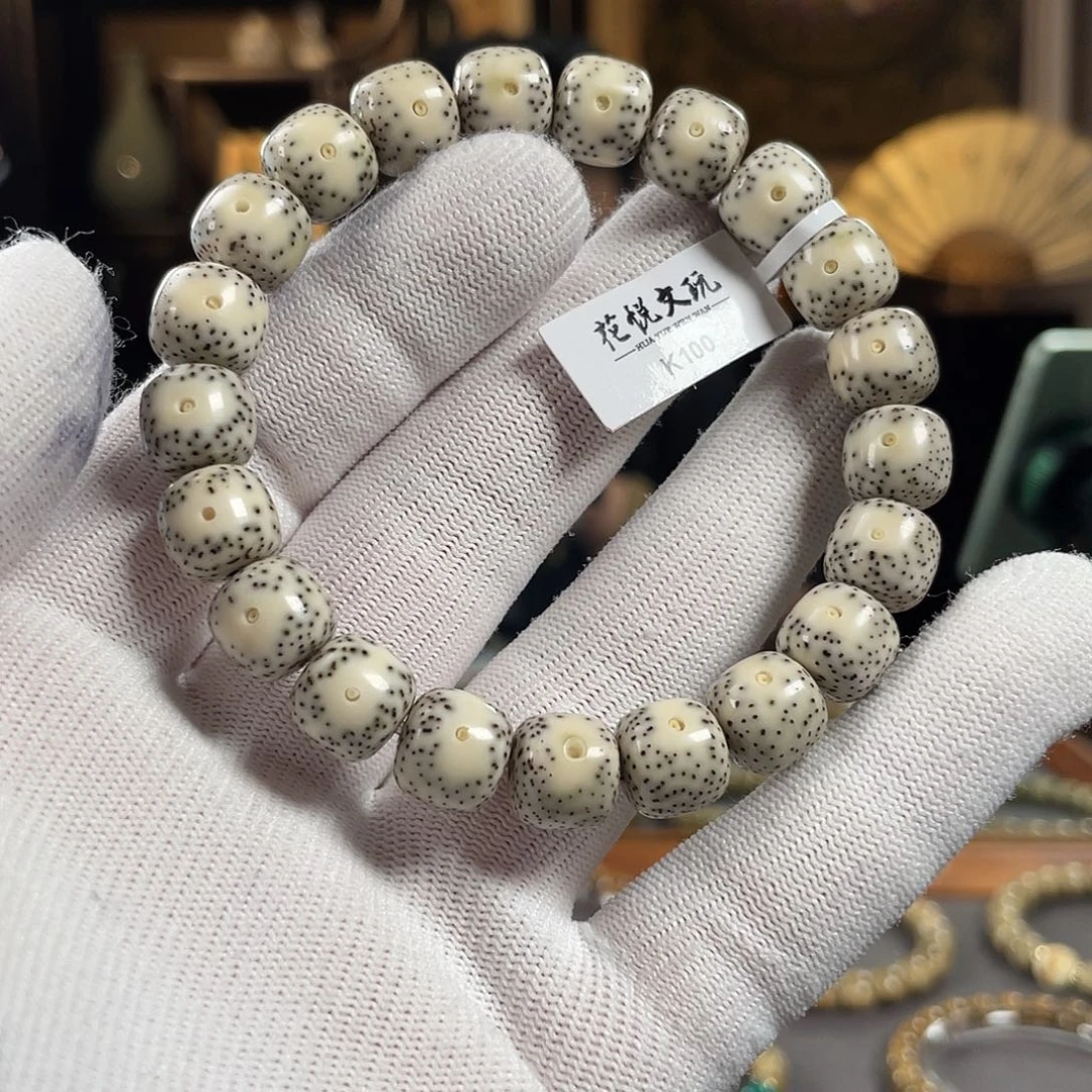 星月菩提手串11x10 石玉料瓷白双留白针尖星 K100