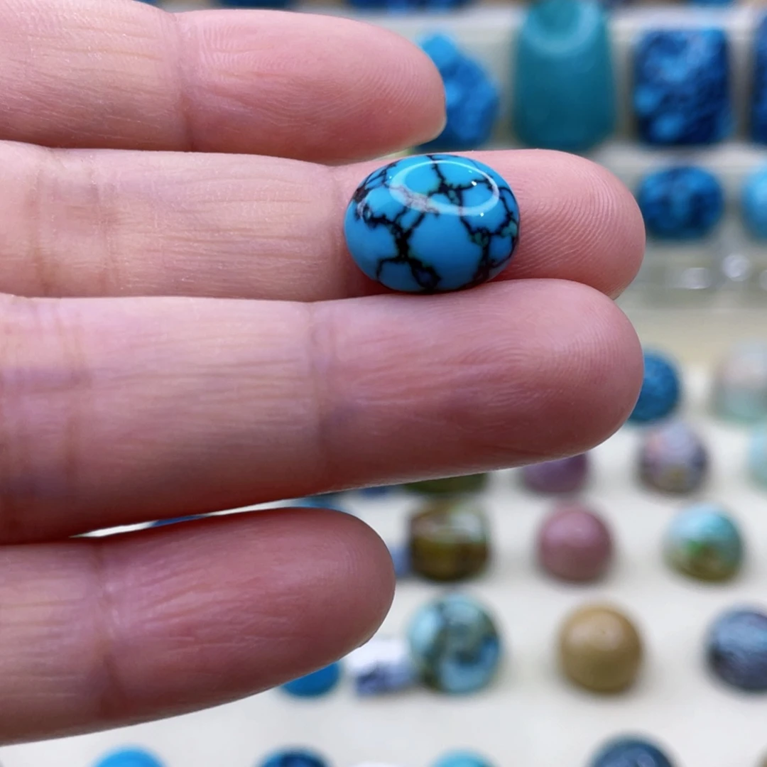 未镶嵌绿松石颈饰