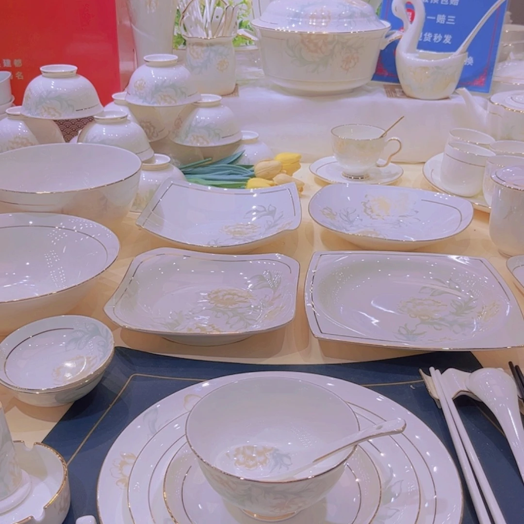 骨瓷描金清雅碗碟单拍