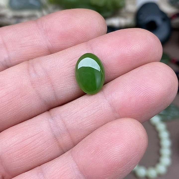 和田玉未镶嵌珠宝半成品碧玉蛋面