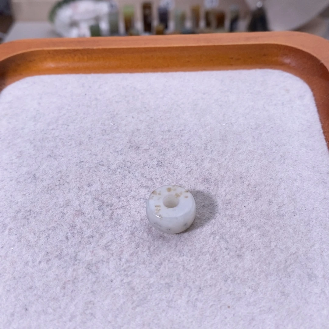 雪***豐和田玉未镶嵌颈饰买断不退换