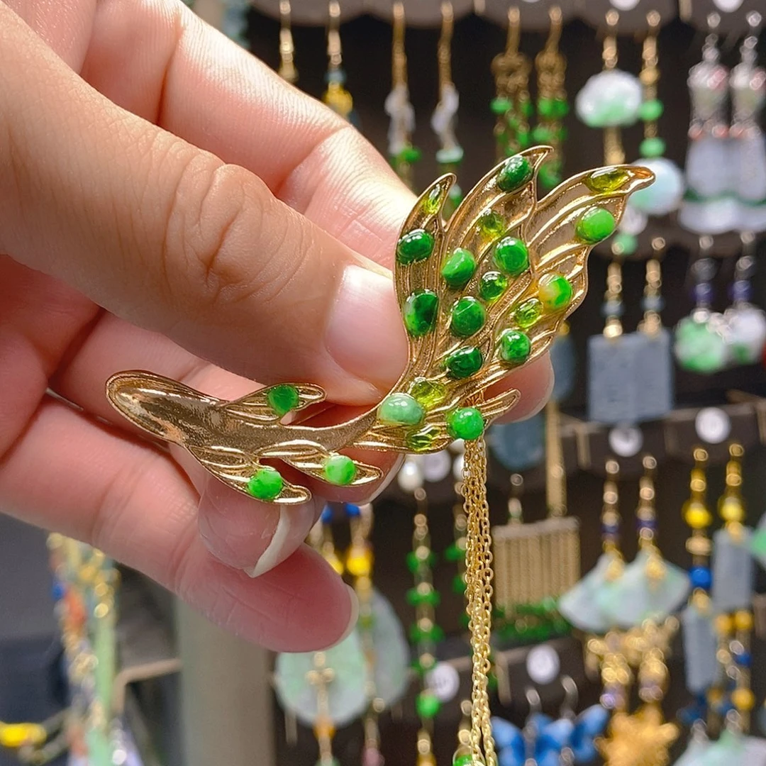 未镶嵌翡翠耳饰翡翠