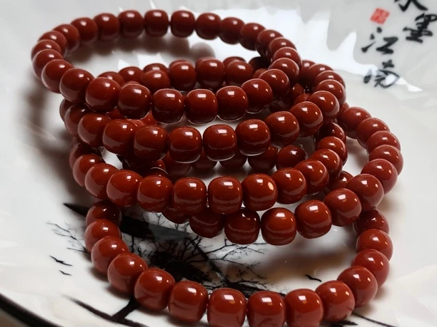 精品南红老型手串  瓦西料柿子红尺寸：8mm