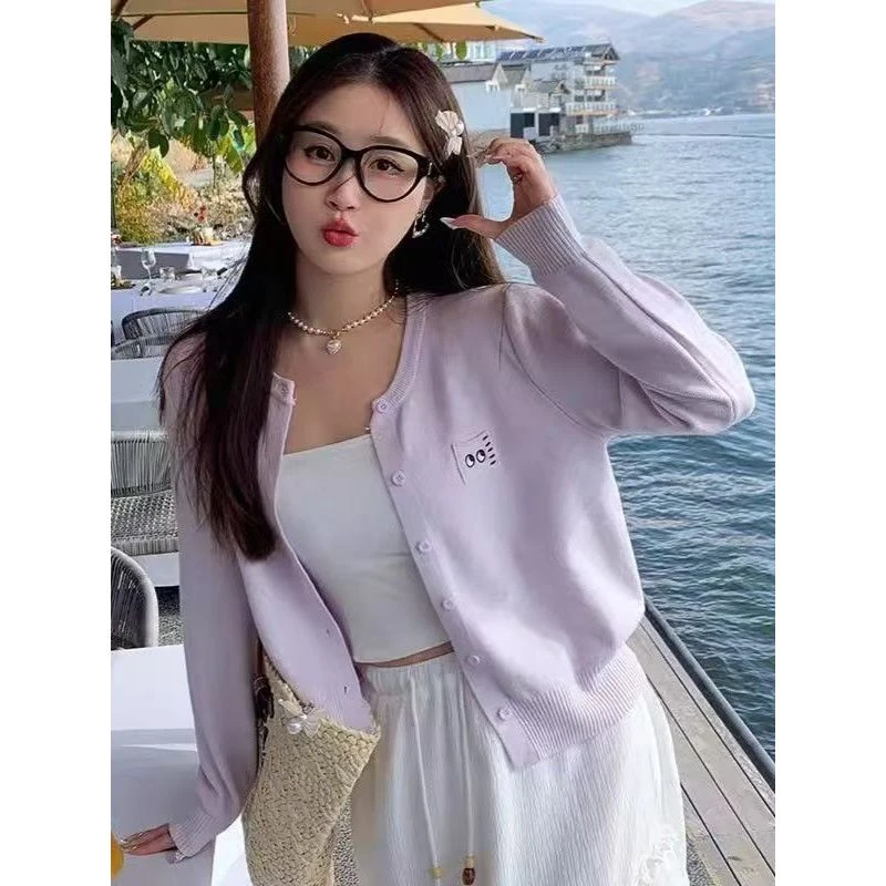 早秋紫色针织开衫女2025新款毛衣外套高级感减龄外搭韩系穿搭上衣