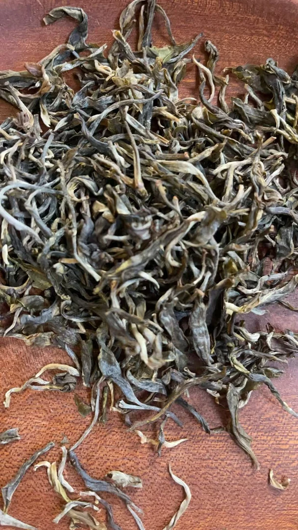 云南姑娘的茶  2024倚邦大黑山古树头春 云南普洱生茶 100g散茶
